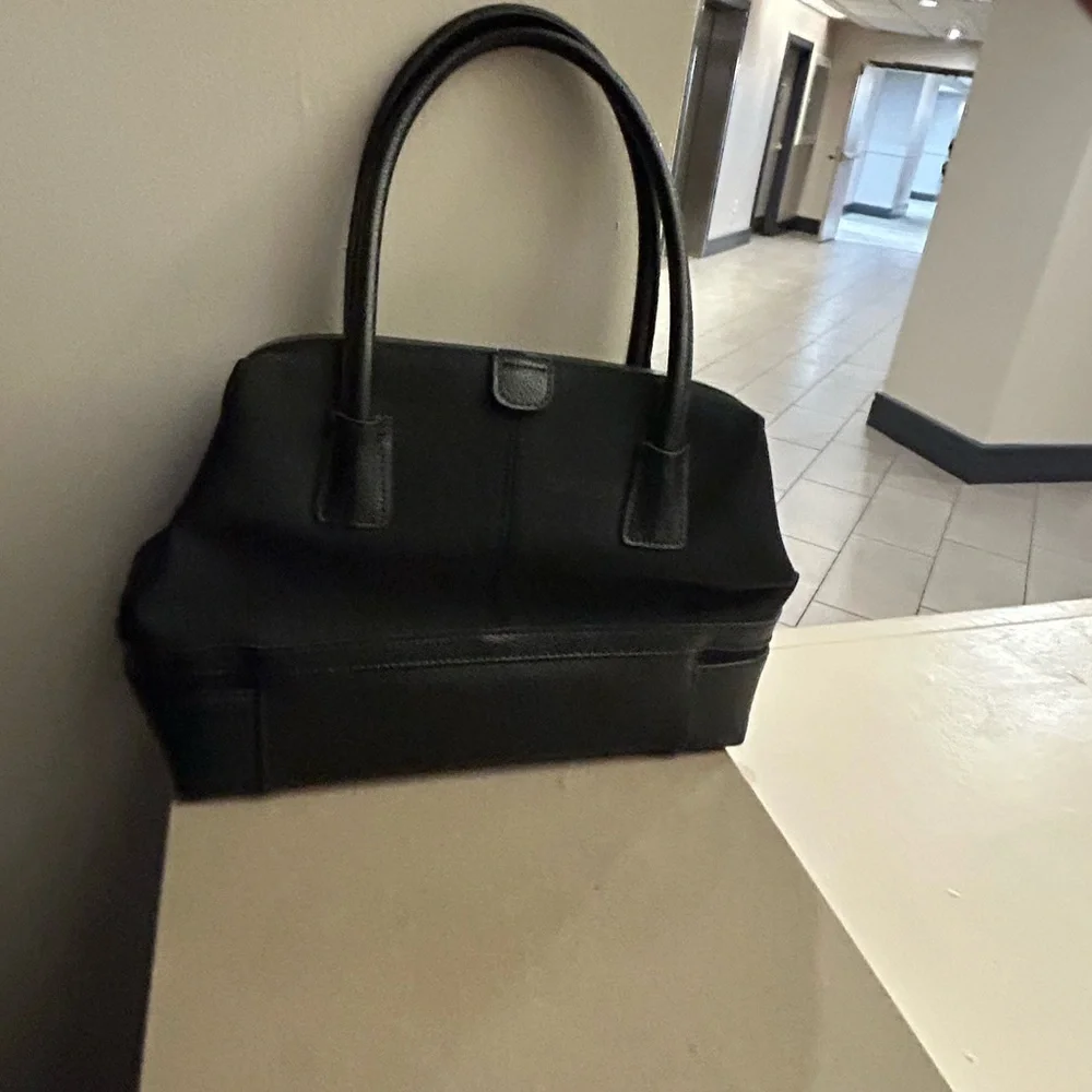 Sophisticated Black Men's Handbag-Nine West Beautiful/no damage/clean
